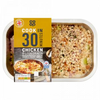 Co-op Chicken & Leek Gratin with a Cheddar Cheese Sauce & Crumb Topping 390g