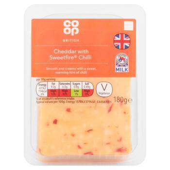 Co-op British Cheddar with Sweetfire Chilli 180g