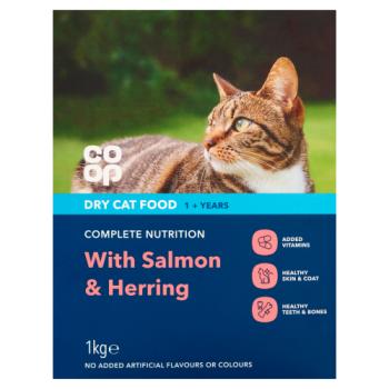 Co-op Complete Nutrition Dry Cat Food with Salmon & Herring 1 + Years 1kg