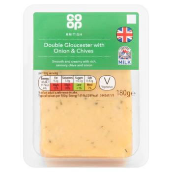 Co-op British Double Gloucester with Onion & Chives 180g