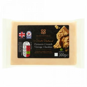 Co-op Irresistible Pioneers Crunch Vintage Cheddar 300g