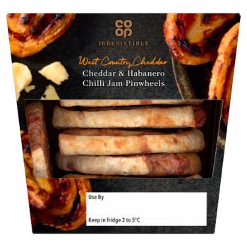 Co-op Irresistible Cheddar & Habanero Chilli Jam Pinwheels 88g