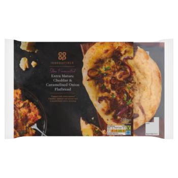 Co-op Irresistible Extra Mature Cheddar & Caramelised Onion Flatbread 240g