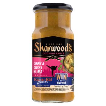 Sharwood's Chinese Curry Blast Cooking Sauce 425g