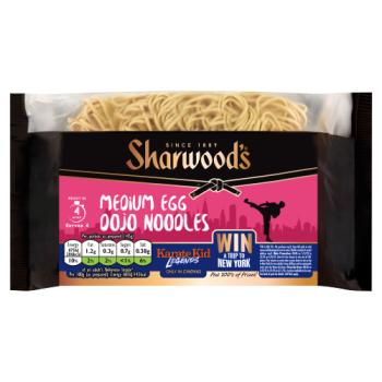 Sharwood's Medium Egg Dojo Noodles 226g