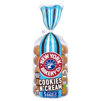 New York Bakery Co. 5 Limited Edition Cookies N'Cream Bagels