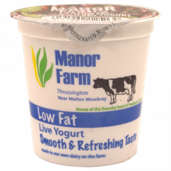 Manor Farm Low Fat Live Cherry Yogurt 125g 