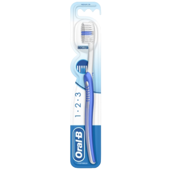 Oral-B 123 Indicator Medium Toothbrush