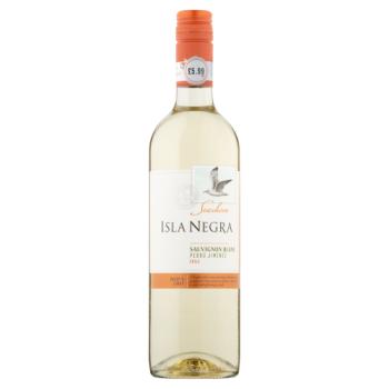 Isla Negra S/blanc £5.99 75cl